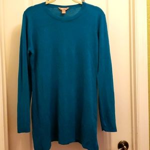 Woman's tunic sweater